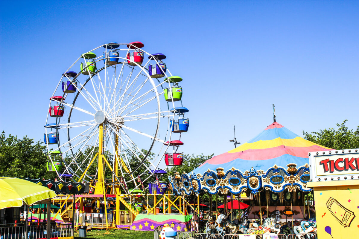 You are currently viewing Who is Liable for Injuries That Happen at Fall Fairs Across the State?