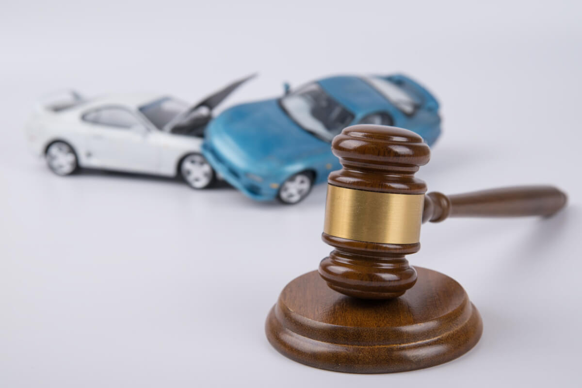 You are currently viewing When to get a lawyer in a car accident in Iowa?